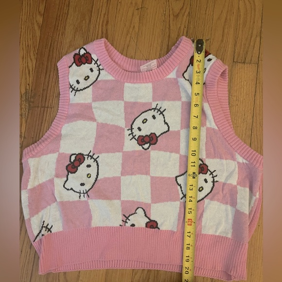 Hello Kitty Sweater Vest - Picture 3 of 7